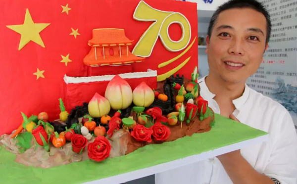 挂国旗啦！连云港一片“中国红”！