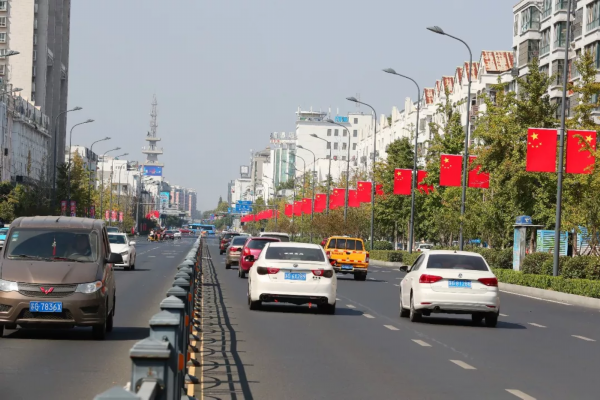 挂国旗啦！连云港一片“中国红”！