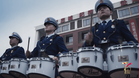 “击”情表白：用消防员的节奏感祝福祖国！