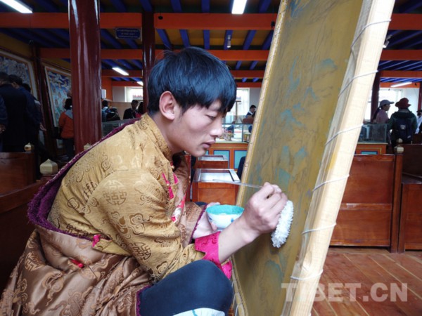 探访四川阿坝象藏艺术学校 唐卡传承后继有人