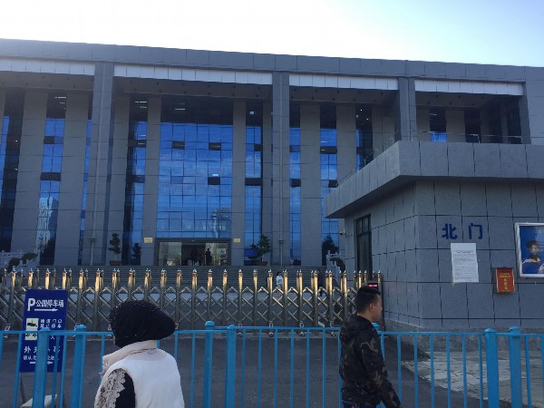 　　此案今日在文山州中院开庭审理。 受访者供图