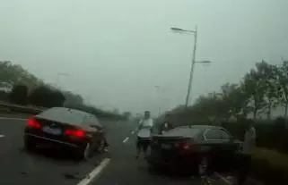 无锡一玛莎拉蒂接亲出事！新娘还没接到却……结次婚损失百万！