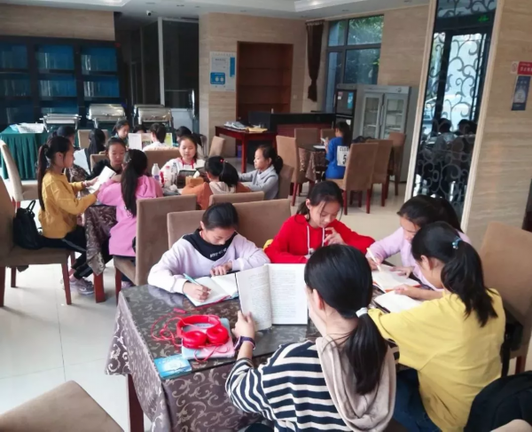 全国双冠军！如皋城北这所小学的女娃太厉害了！