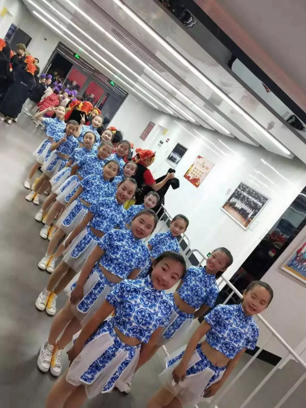 全国双冠军！如皋城北这所小学的女娃太厉害了！