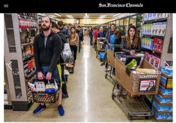  加州&ldquo;封城&rdquo;前，居民排队购物。图据旧金山纪事报