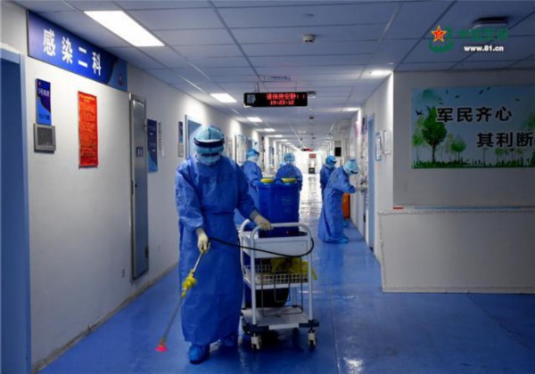 因为有你们,武汉走进了一个温暖的春天