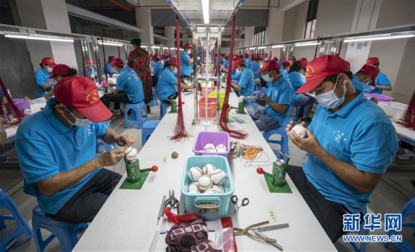 （新华全媒头条&middot;两会精神看落实&middot;图文互动）（7）培育新机 开辟新局&mdash;&mdash;落实全国两会精神激发经济发展新动能述评