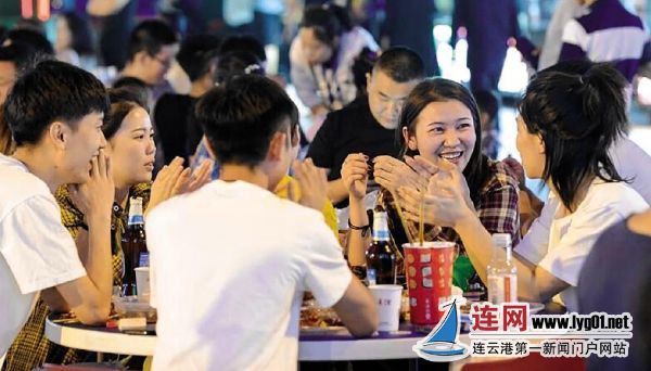 『港城』浓浓烟火气 连云港“夜经济”风起 提振消费市场