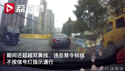 超车■南京首例！被超车后男子路怒症发作，一脚油门踩下去后果很严重…