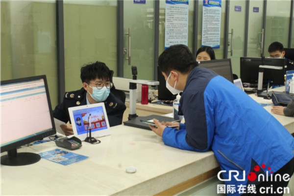 【A】后疫情时代观察：湖北逆势&ldquo;破局&rdquo;交出英雄答卷_fororder_微信图片_20210406152628_副本1