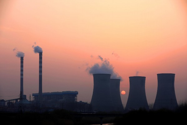 资料图。目前,火电仍是我国电力最主要供给来源。