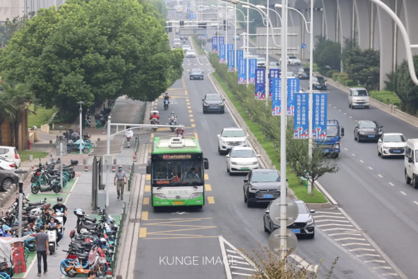 【五年回眸④】提升交通首位度,南京这么干!_我苏网