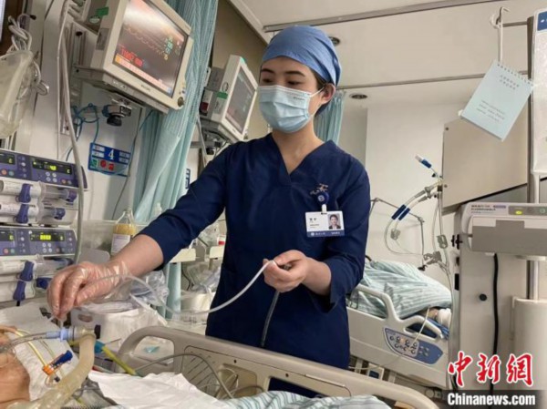 医院的别样春节：灯火通明见证平凡坚守