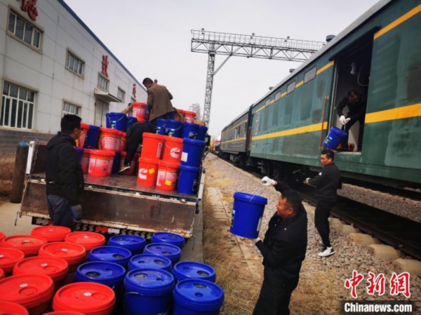 高原&ldquo;大黄蜂&rdquo;整装待发确保拉林线双源动车组安全畅通