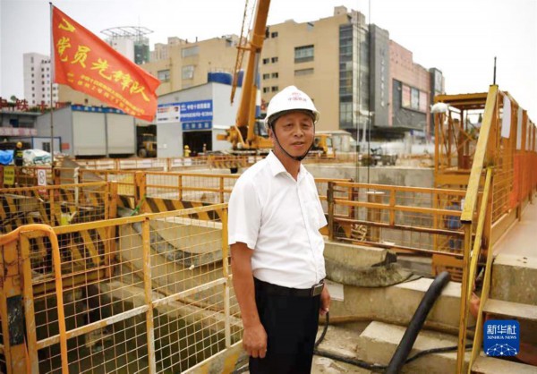 （新华全媒头条&middot;图文互动）（2）习近平关心关怀劳动者的故事