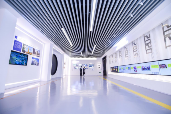 【未来已来高质量发展看中国】乘势而上 打造制造业创新高地_fororder_图片1