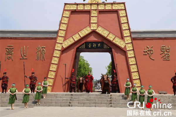【2023打卡中国】外国网红走进商丘华商文化广场 领略&ldquo;三商&rdquo;文化独特魅力_fororder_图片34