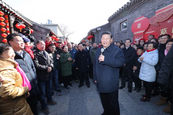 2019年2月1日,习近平总书记在前门东区草厂四条胡同给大家拜年,并向全国各族人民致以新春祝福。
