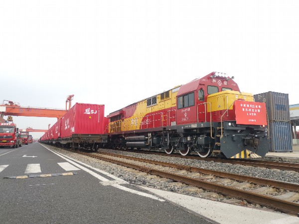 南京-阿拉木图中欧班列