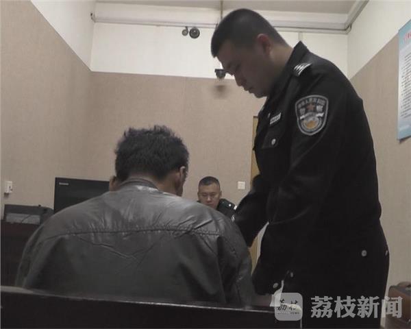 关晓彤内衣裤照片_专偷护士内衣裤(3)