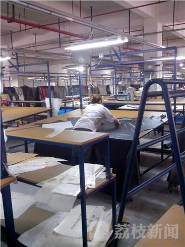 农民伯伯乡下妹_江苏2017年农民纯收入(2)