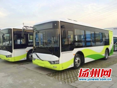 纯电动公交车。孔生摄 纯电动公交车。孔生摄