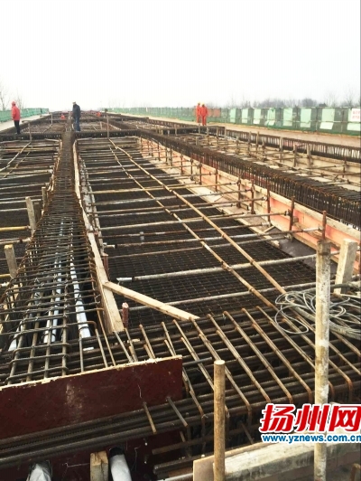 宿扬高速建设现场。黄媛媛摄 宿扬高速建设现场。黄媛媛摄