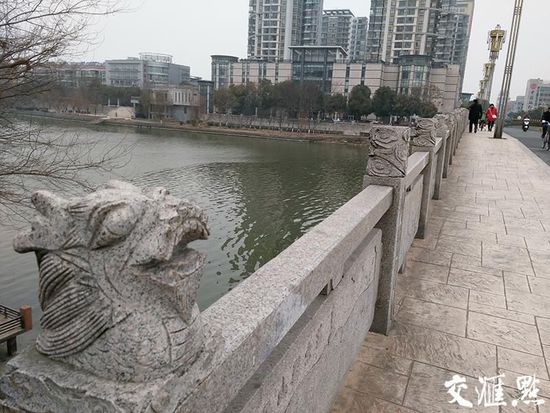 网友对龙津桥要拆除重建表示不解。网友对龙津桥要拆除重建表示不解。