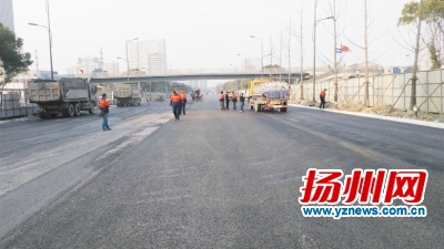 施工现场。传刚摄