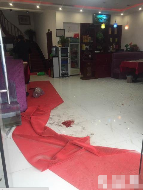 镇江一酒店凌晨发生一起命案 相关嫌疑人被控制