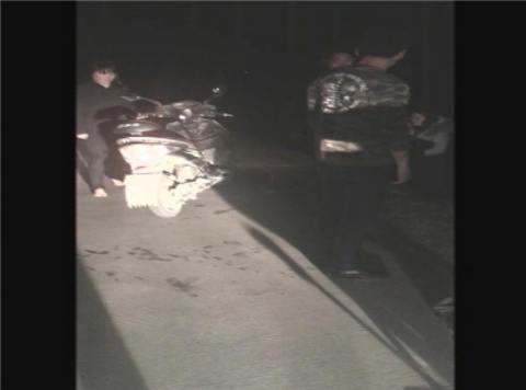 90后小伙为情凌晨跳江  辅警下水救人