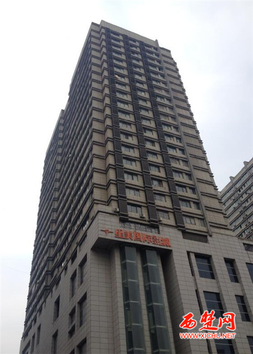 宿迁金柏年公寓电梯问题多 不带手机都不敢坐电梯