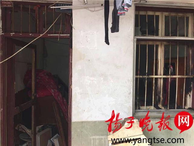 出租屋发生煤气罐爆炸年轻夫妇受伤 墙体被震裂