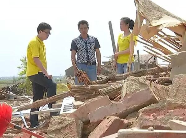 江苏射阳县理科状元废墟中救老人 称不想被宣传