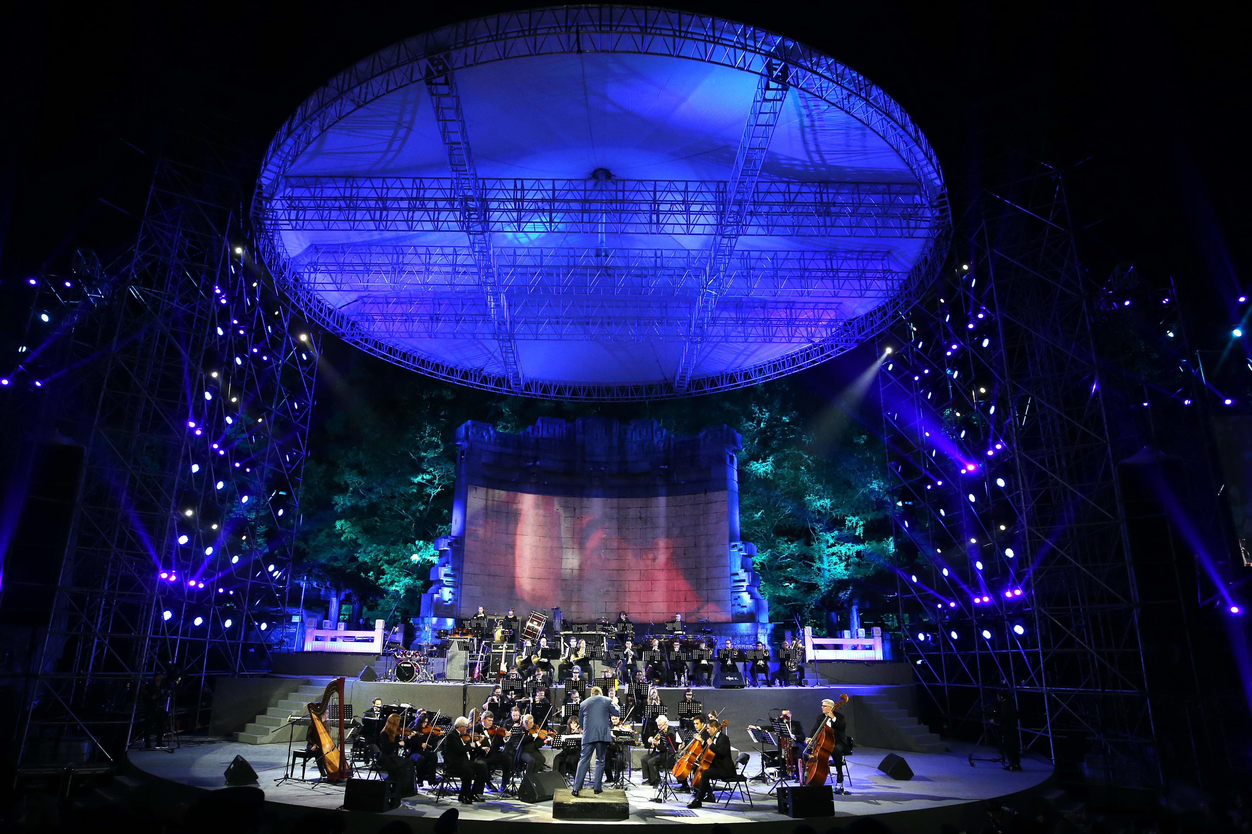 340位艺术家、8000位观众、1亿播放量......-南京森林音乐会官网