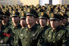 2017年11月24日，南京，武警江苏总队新训团举行2017年度新兵授衔暨宣誓仪式，2100余名新兵被光荣授予列兵军衔。