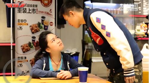 小蚊子魔术课堂第六弹：教你变出吃不完的鸡米花