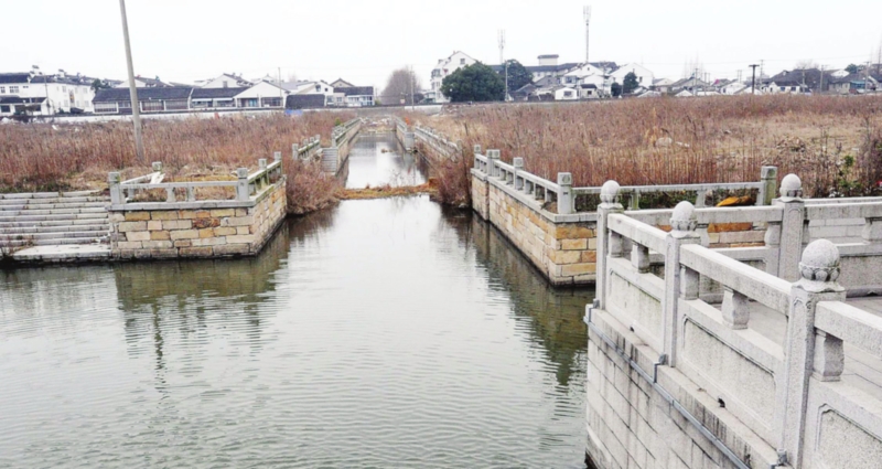 　　中张家巷河道恢复工程第一阶段仓街以东段河道已经建成。　　□记者　濮建明