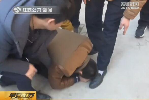 1b7f00023d4bbf677d54