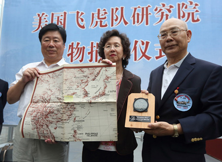 美国飞虎队研究院向南京捐赠二战时期珍贵史料