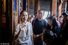 2018年10月1日，杭州，作为一名新杭州人，胡娜娜对于杭州却非常了解和熟悉。在讲解过程中，声情并茂，吸引了很多游客前来听讲。