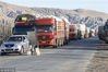 2018年11月11日，新疆喀什，受持续强冷空气影响，新藏线库地达坂段出现5公里结冰路面，武警某部交通第三支队养护一大队紧急救援。
破冰机在清理达坂上结冰路面。