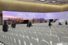 工作人员在布置会场，7日，第五届世界互联网大会将在这里开幕。
