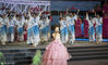 2018年11月7日晚，重庆市万州区，“世界大河歌会”进行了最后一次排练。吴春帆演唱《万州画里来》。