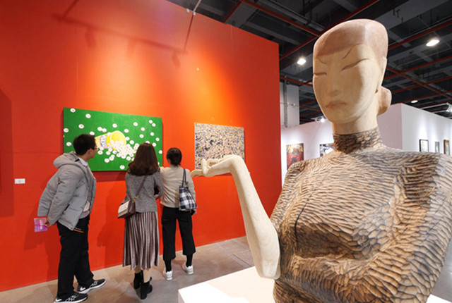 广州：第七届大学生艺术博览会举办 90后艺术家成主力