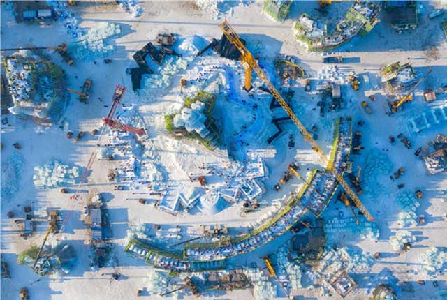 日采冰量8000立方米 助力第二十届哈尔滨冰雪大世界建设