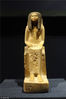 2018年12月19日，广州，“尼罗河畔的回响——古埃及文明特展”展出的女性坐像。