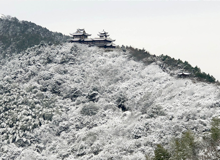 Picturesque snow scenery of Qionglong Mount, Suzhou