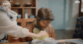 微信 朋友圈   心里苦但不能说的龙套生涯,也有被生活治愈的时候&m