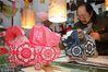 2018年1月21日， 由江苏省“工艺美术大师”何林祥历时近一个月手绘、扎制的两只生肖狗造型花灯（南通灯彩）亮相江苏南通非遗工坊，迎接新年的到来。